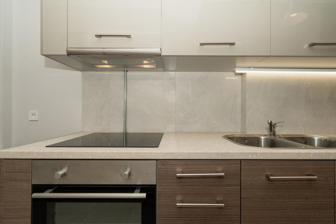 Apartamento Sunny Penthouse W/ Acropolis View Next To Metro Atenas Exterior foto