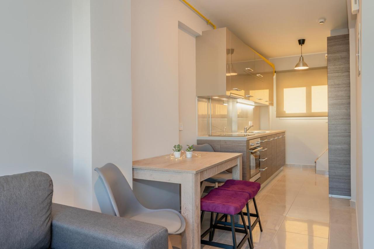 Apartamento Sunny Penthouse W/ Acropolis View Next To Metro Atenas Exterior foto